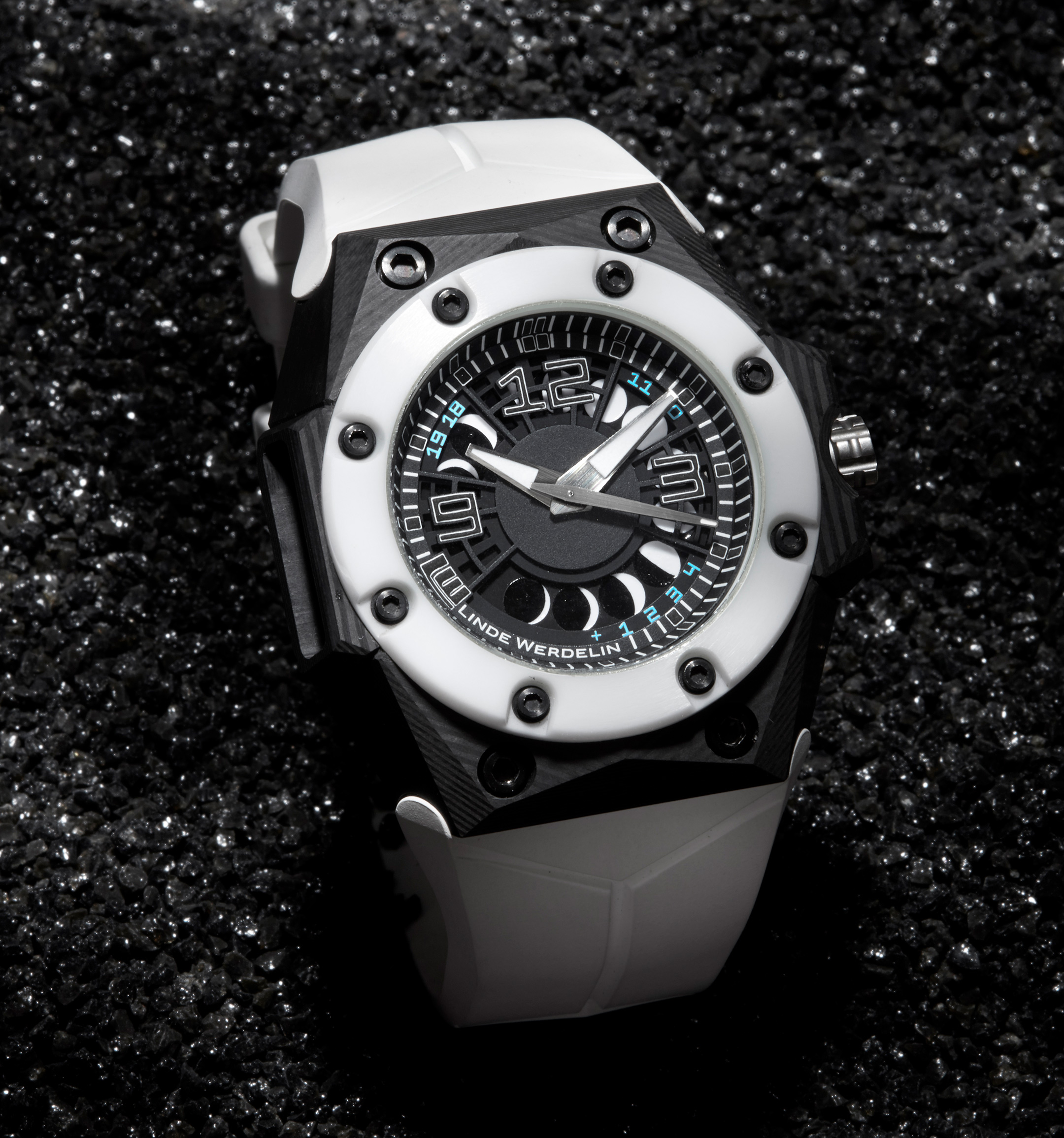 LW oktopus moon gallery 1